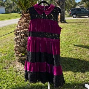SIZE 14 PURPLE VELVET LACE FLAIR DRESS- FUNKY ELEGANT 💜👾💁🏻‍♀️BY VENUS